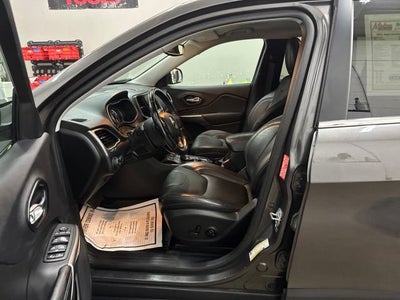 2021 Jeep Cherokee Latitude Lux