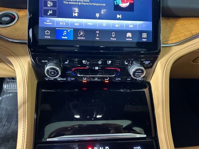 2022 Jeep Grand Cherokee Summit Reserve