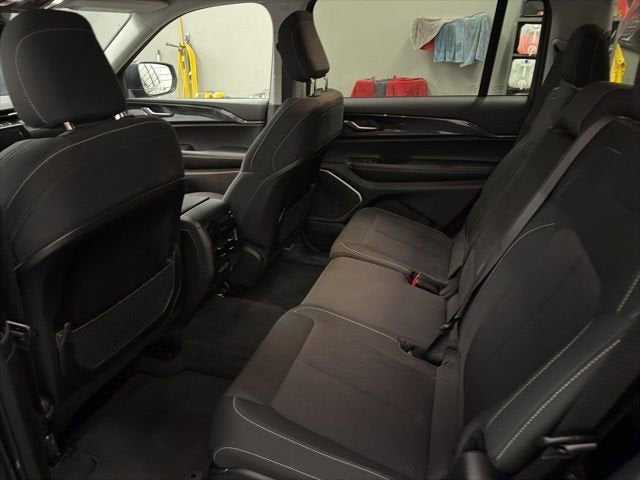 2021 Jeep Grand Cherokee L Laredo