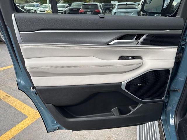 2026 Jeep Grand Wagoneer Limited Reserve