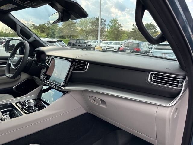 2026 Jeep Grand Wagoneer Limited Reserve