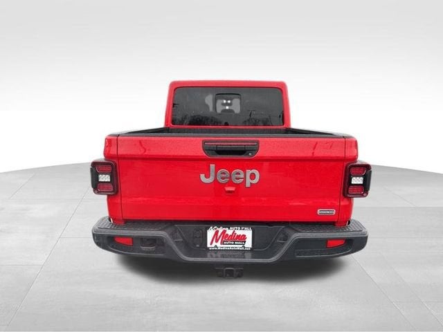 2022 Jeep Gladiator Overland