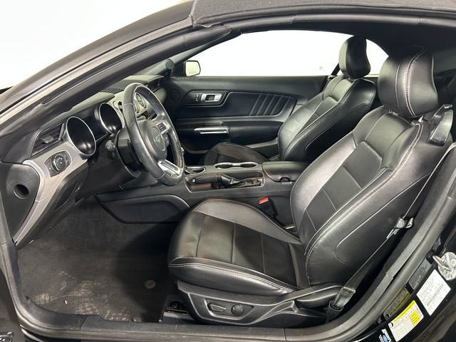 2021 Ford Mustang EcoBoost