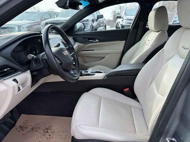 2023 Cadillac CT4 Premium Luxury