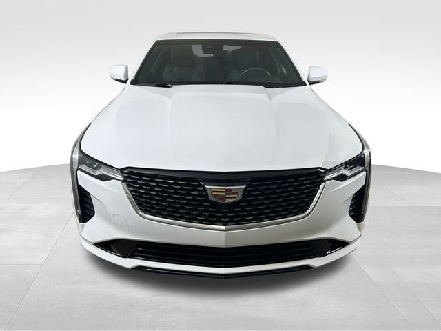 2022 Cadillac CT4 Luxury
