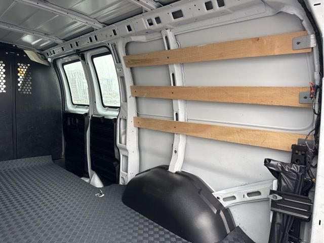 2024 Chevrolet Express Cargo 2500 WT