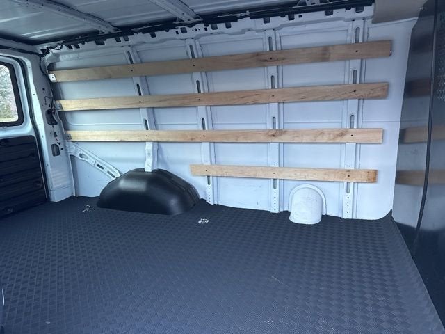 2024 Chevrolet Express Cargo 2500 WT