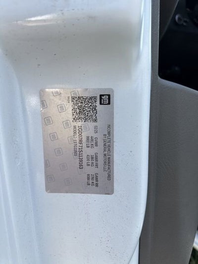 2025 GMC Savana Cutaway 3500 1WT