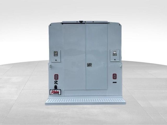 2025 GMC Savana Cutaway 3500 1WT