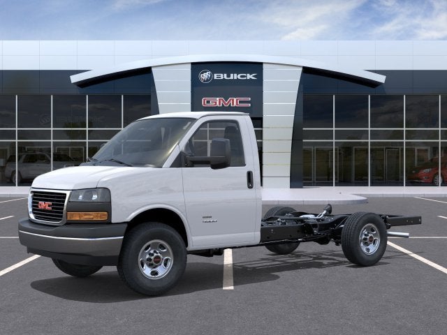 2026 GMC Savana Cutaway 3500 1WT