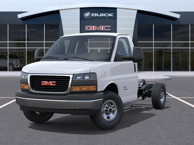 2026 GMC Savana Cutaway 3500 1WT