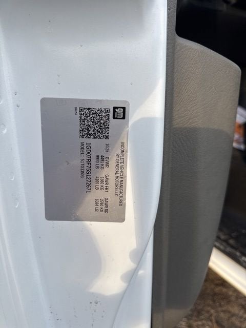 2025 GMC Savana Cutaway 3500 1WT