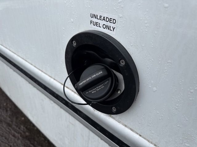 2025 GMC Savana Cutaway 3500 1WT