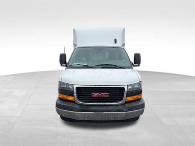 2025 GMC Savana Cutaway 3500 1WT