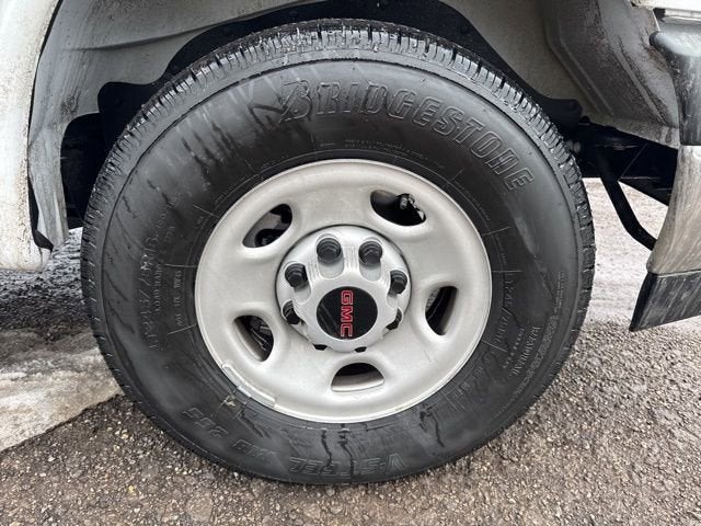 2025 GMC Savana Cutaway 3500 1WT