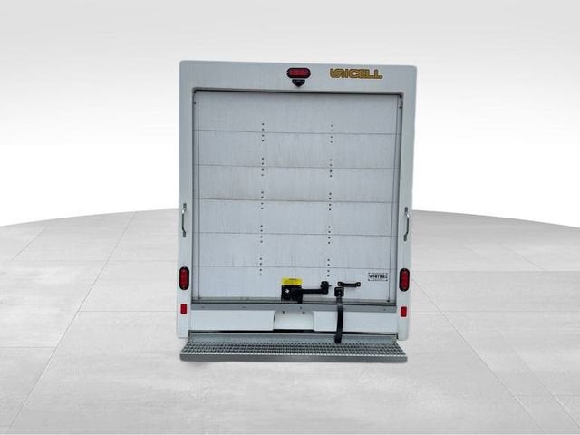 2025 GMC Savana Cutaway 3500 1WT