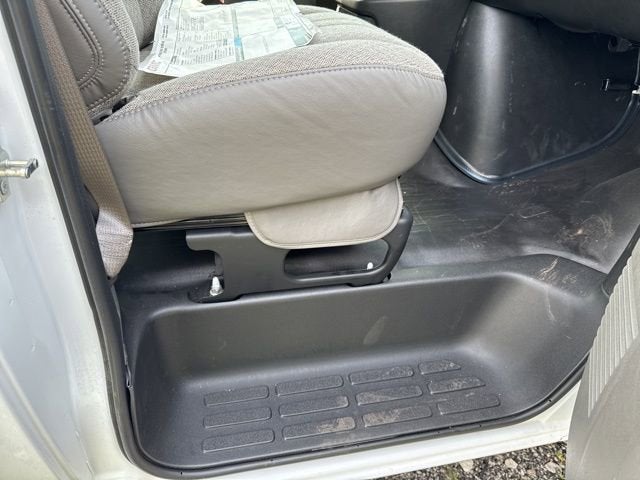 2025 GMC Savana Cutaway 3500 1WT