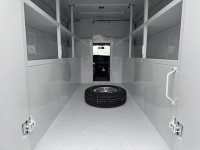 2025 GMC Savana Cutaway 3500 1WT