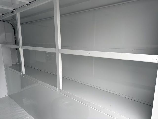 2025 GMC Savana Cutaway 3500 1WT