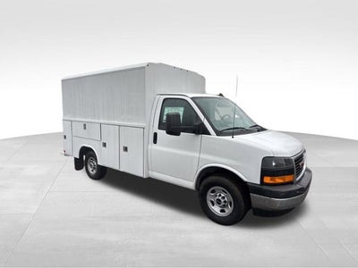 2025 GMC Savana Cutaway 3500 1WT