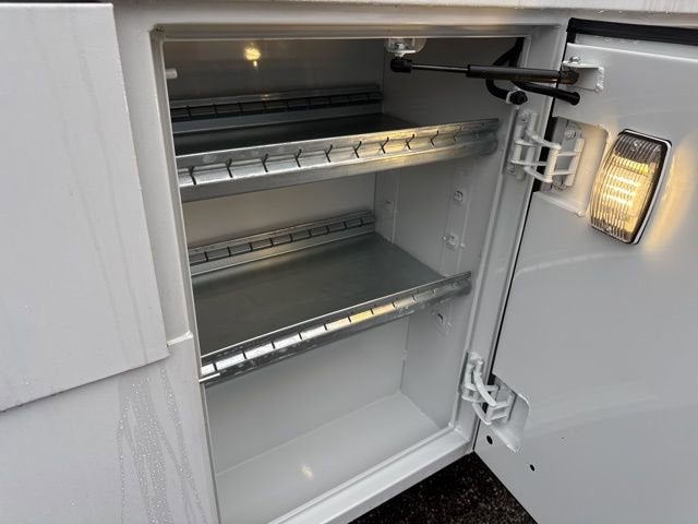 2025 GMC Savana Cutaway 3500 1WT