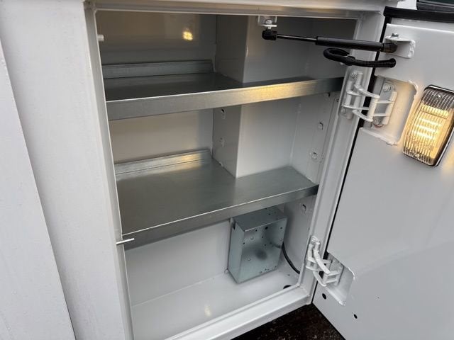 2025 GMC Savana Cutaway 3500 1WT