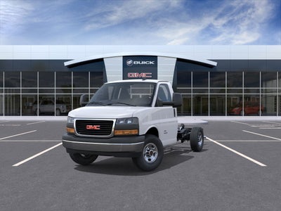 2025 GMC Savana Cutaway 3500 1WT