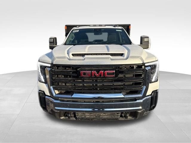 2026 GMC Sierra 3500 HD Chassis Cab Pro