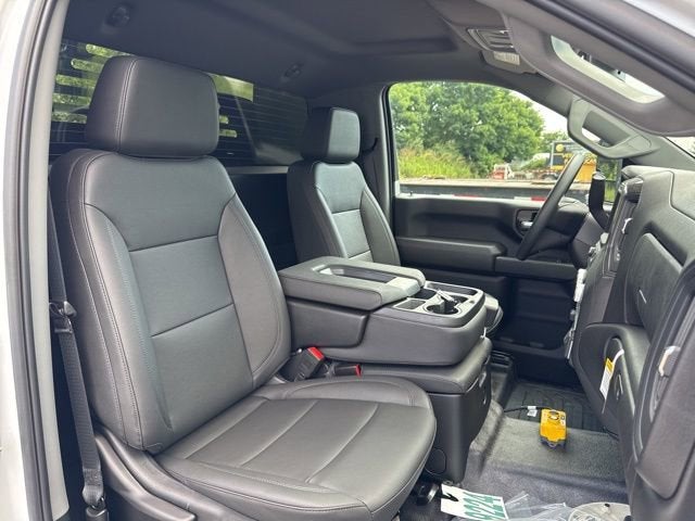 2025 GMC Sierra 3500 HD Chassis Cab Pro