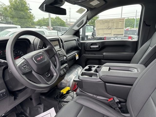 2025 GMC Sierra 3500 HD Chassis Cab Pro