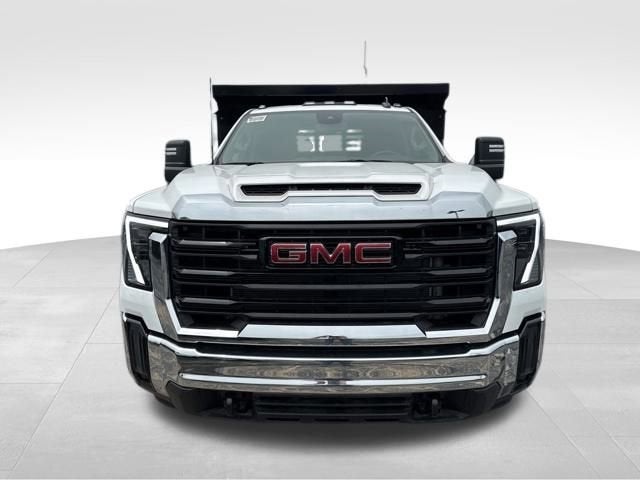2025 GMC Sierra 3500 HD Chassis Cab Pro