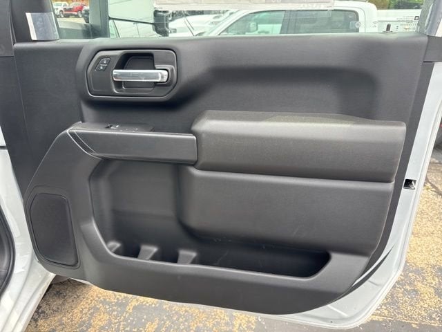 2025 GMC Sierra 3500 HD Chassis Cab Pro