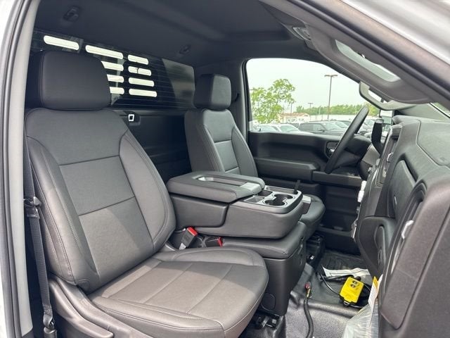 2025 GMC Sierra 3500 HD Chassis Cab Pro