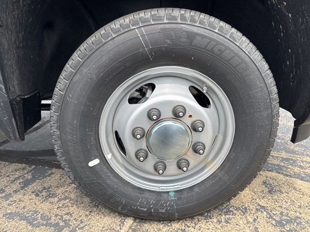 2025 GMC Sierra 3500 HD Chassis Cab Pro