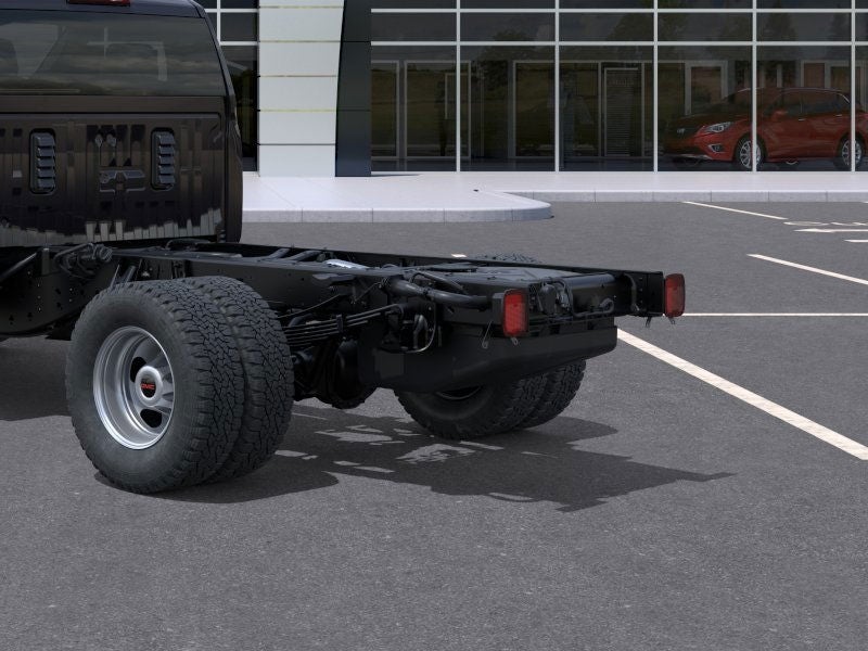 2025 GMC Sierra 3500 HD Chassis Cab Pro