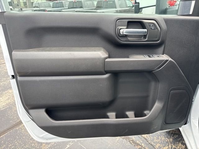 2025 GMC Sierra 3500 HD Chassis Cab Pro