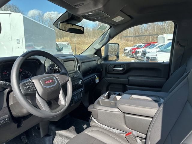 2025 GMC Sierra 3500 HD Pro