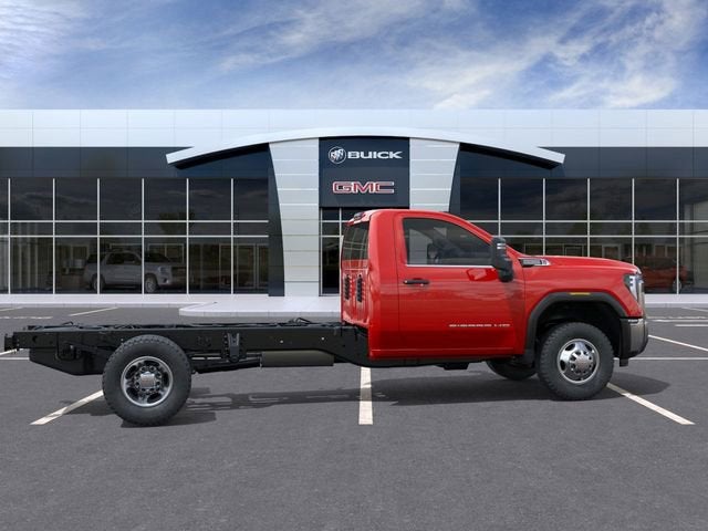 2026 GMC Sierra 3500 HD Chassis Cab Pro