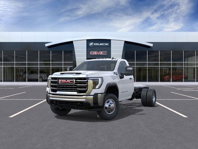 2026 GMC Sierra 3500 HD Chassis Cab Pro