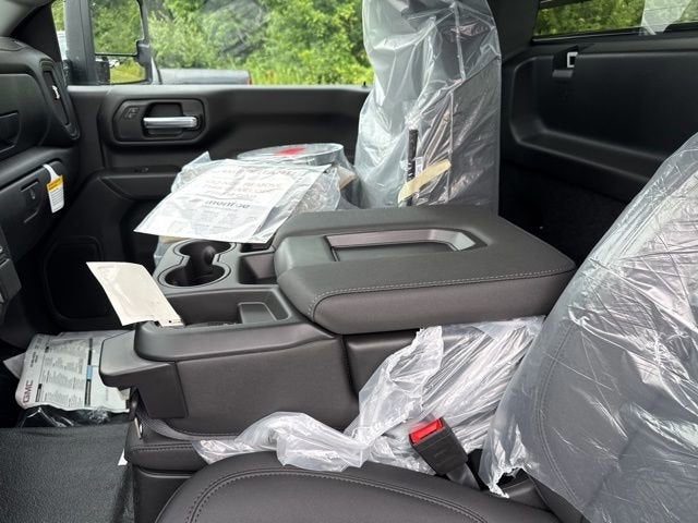 2025 GMC Sierra 3500 HD Chassis Cab Pro