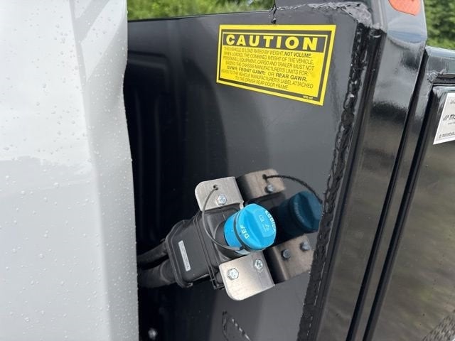 2025 GMC Sierra 3500 HD Chassis Cab Pro