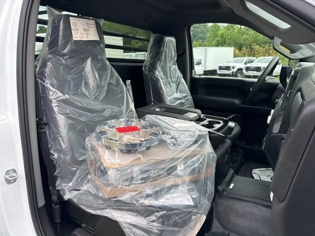 2025 GMC Sierra 3500 HD Chassis Cab Pro