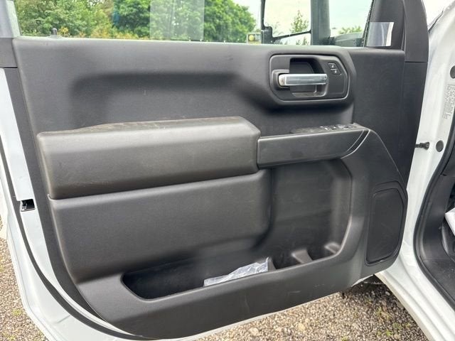 2025 GMC Sierra 3500 HD Chassis Cab Pro