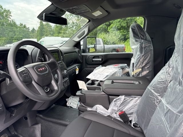 2025 GMC Sierra 3500 HD Chassis Cab Pro