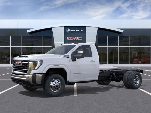 2026 GMC Sierra 3500 HD Chassis Cab SLE