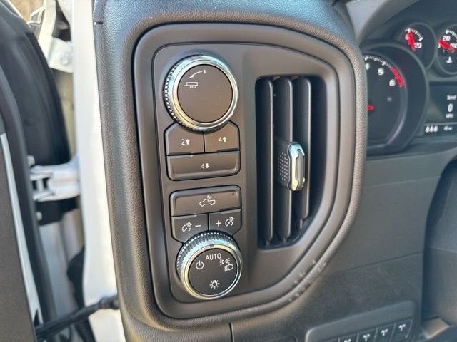 2024 GMC Sierra 3500 HD Pro