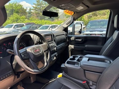 2022 GMC Sierra 3500 HD Chassis Cab Pro