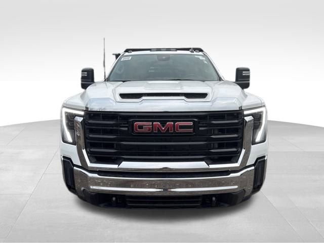 2025 GMC Sierra 3500 HD Chassis Cab Pro