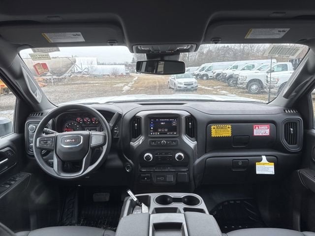 2025 GMC Sierra 3500 HD Chassis Cab Pro