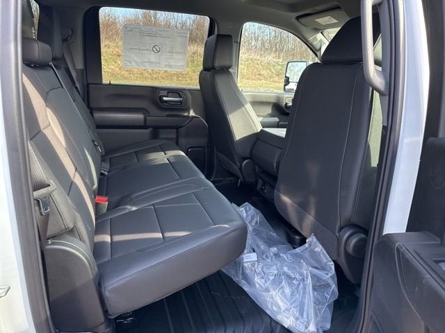 2025 GMC Sierra 3500 HD Chassis Cab Pro